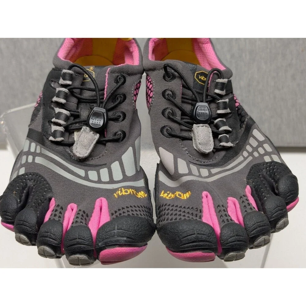 EUC Vibram FiveFingers W3753 Toe Shoes Gray Pink Womens Size 38 EU